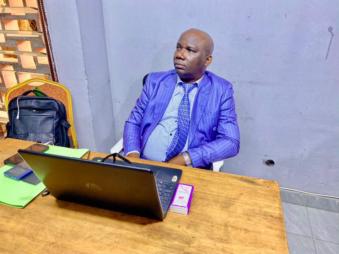 M. Asamboa Lionel pendant la matinée scientifique du 10 août 2026